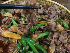 -一品红烧鸭特色川菜(三岔湖店)