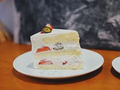 草莓戚风蛋糕-猫里有甜