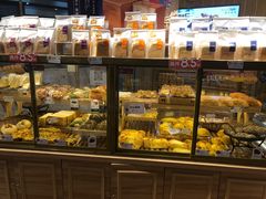 面包甜点陈列柜-BreadTalk面包新语·烘焙蛋糕(高德置地春广场店)