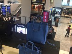 -文艺复兴百货(米兰大教堂广场店)