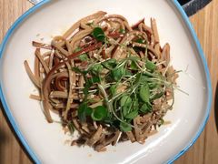 -山城外·非遗酸菜鱼(新都汇融店)