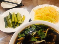 -清真吴记门钉肉饼·喜多利