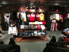 -Hollister(希慎广场店)