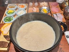 -银米·云南传统过桥米线(双廊黑金冠店)