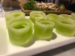 -尚尚仙·酸汤猪手·猪肚鸡火锅(华联万柳购物中心店)