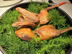 法式乳鸽-弦月窗LUNETTE BY AMANDA(复兴路店)