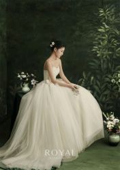 -挪娅婚纱摄影皇家会所