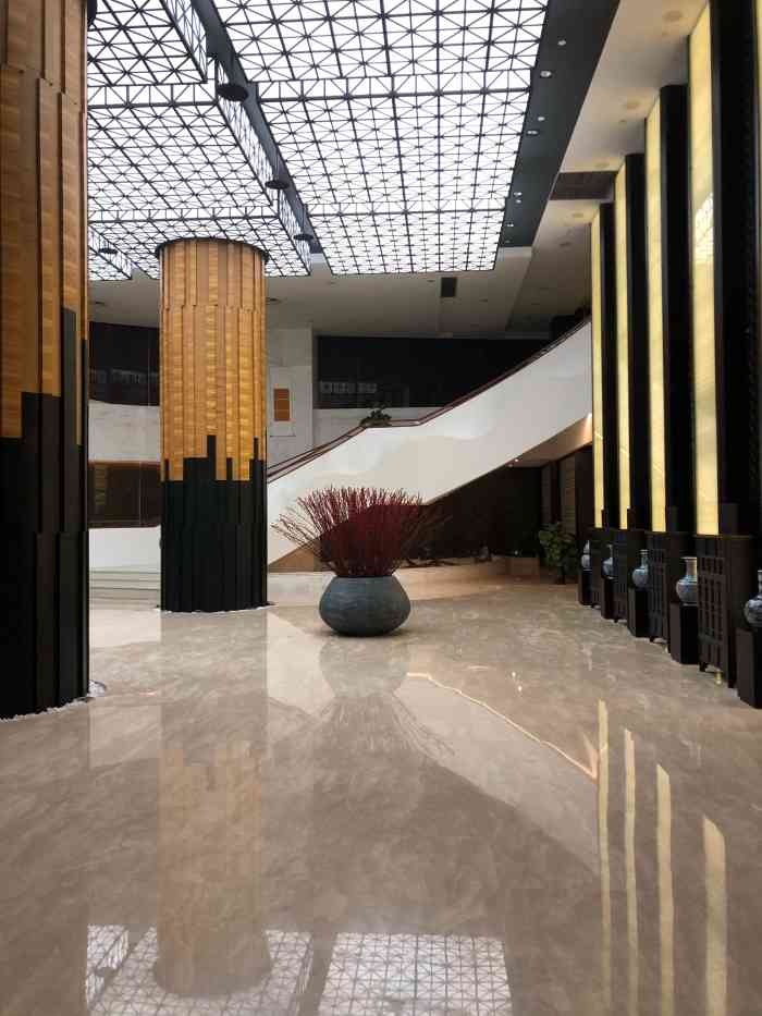 重庆丽森酒店-"出差去 公司安排的酒店 有免费的自助早餐.