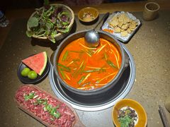 -贵厨酸汤牛肉(花果园国际中心店)