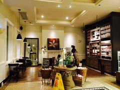 大堂-星巴克臻选(广州沙面店)