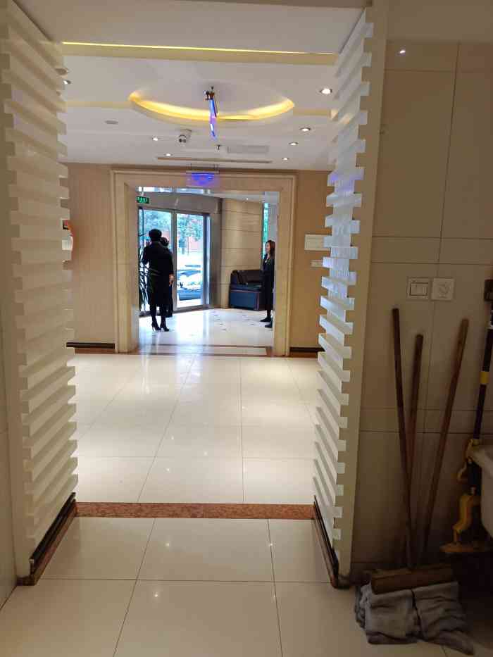 惠友饭店(沈辽东路店)-"这家饭店传说是我大学一个老师家开的,不知.