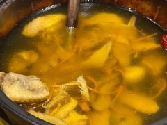酸木瓜松茸乌鸡汤-半山腰·云南菜(侨福芳草地店)