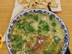 -八百里牛肉汤(盖饭·锅贴·万象城店)