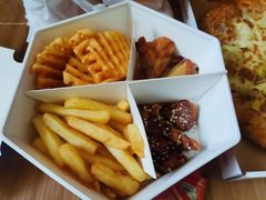 -必胜客(龙吴宅急送店)