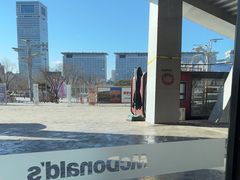 -麦当劳(国家体育场南路店)