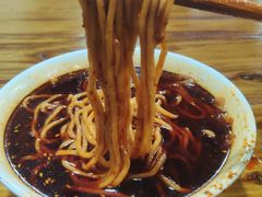极品牛肉面-蒋六十八梯眼镜面(狮子坪店)