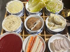 -聚汇三少·龙虾·中餐厅(莫邪路新天地店)