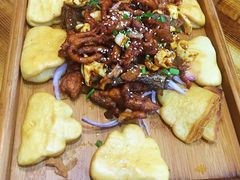 东镇烤三味-老东镇啤酒屋海鲜加工·蒸汽海鲜·海鲜烧烤(台东店)