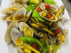 -四川小胡子海鲜(丁村万人海鲜广场店)