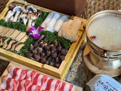 -慢丽江·云南野生菌土鸡锅(西山店)