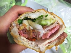 -Bánh Mì Huynh Hoa