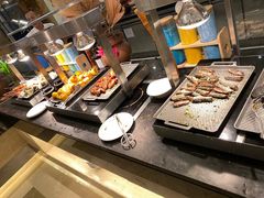 -亚龙湾希尔顿自助餐厅·海鲜·烧烤·沙滩BBQ·现场乐队