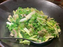 雪菜蘑菇肉片-金牌外婆家(苏州中心店)