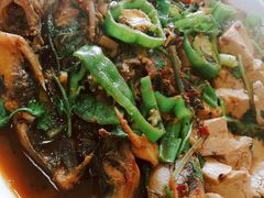 昂刺鱼烧豆腐-魏四小鱼锅贴王