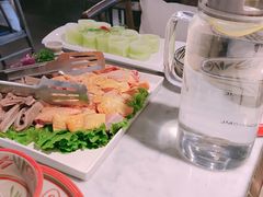 -尚尚仙·酸汤猪手·猪肚鸡火锅(华联万柳购物中心店)