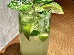 -魏客咖啡(中铁中心店)