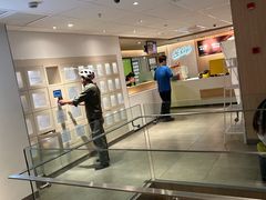 -麦当劳(静安寺店)