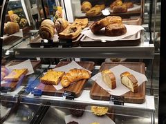 -星巴克臻选(深圳龙华红山天虹店)