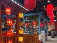 -宽板凳老灶火锅(台湾街店)