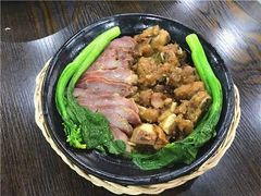 猪利煲仔饭-关氏饮食店