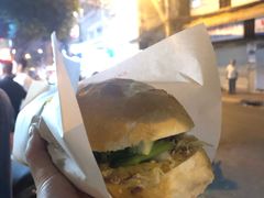 -Bánh Mì Huynh Hoa