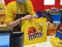 -m豆巧克力世界(上海世茂广场店)