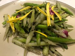 松露酱炒鲜芦笋-鹿港小镇(黄金店)