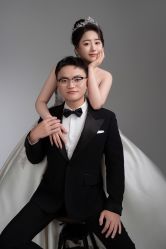 -雪中彩影婚纱摄影·微光艺术中心