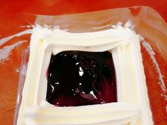 蓝莓白脱-红宝石·鲜奶小方·海派西点房(南丹店)