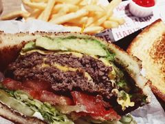 圣塔芭芭拉经典牛肉特堡-The Habit Burger Grill 哈比特汉堡(复兴soho店)
