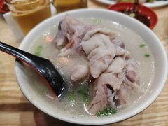 -雷祖芳老妈蹄花店