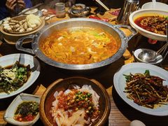 -野山舂·贵州现舂酸汤牛肉(鸿通城店)