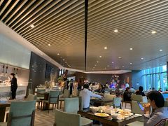 -筠咖啡西餐厅(上海国展宝龙丽筠酒店)
