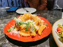 -LESCEDARS Brasserie Bistro香柏树