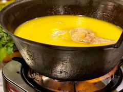 鲜鸡炖花胶汤-鲜入围煮花胶鸡海鲜火锅