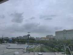 -上海虹桥中心爱琴海亚朵S酒店