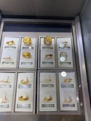 -周大福CHOW TAI FOOK(浦东八佰伴店)