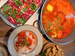 -野山舂·贵州现舂酸汤火锅(鸿通城店)