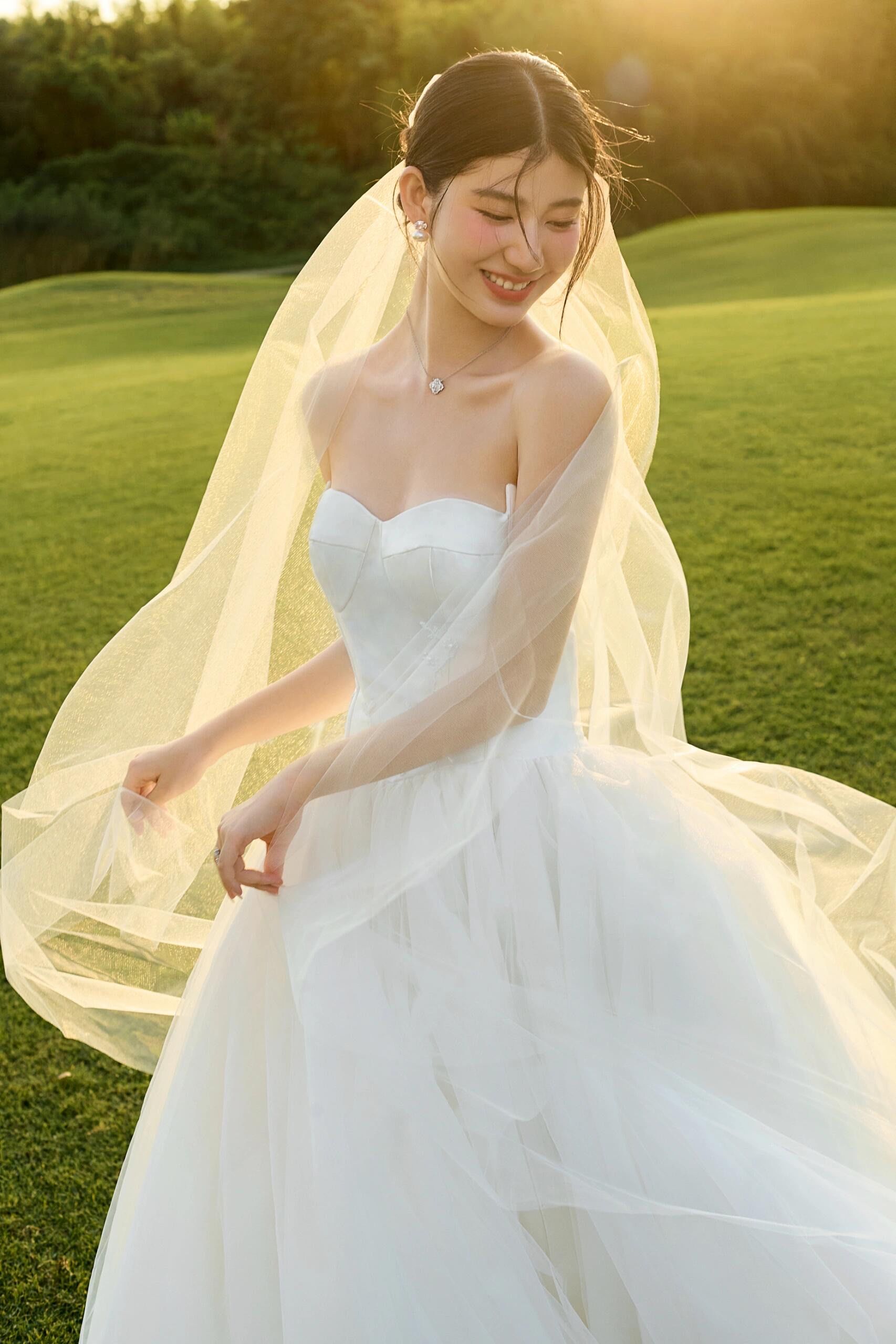 超绝头纱吻6015甜度爆表的电影草坪婚纱照78