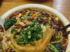 -水平有限螺蛳粉(宏达大厦店)